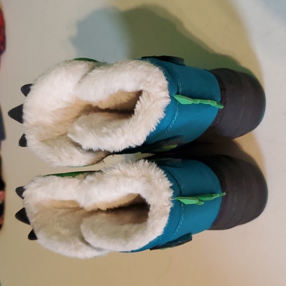 New Cat & Jack little boy's 5 dinosaur boots - Picture 3 of 8